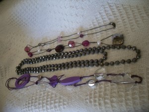 Costume jewellery. Lot4